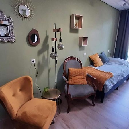 Gastenverblijf Nummer 1 Sommelsdijk Esterno foto