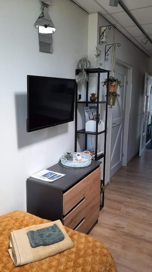 Gastenverblijf Nummer 1 Sommelsdijk Esterno foto